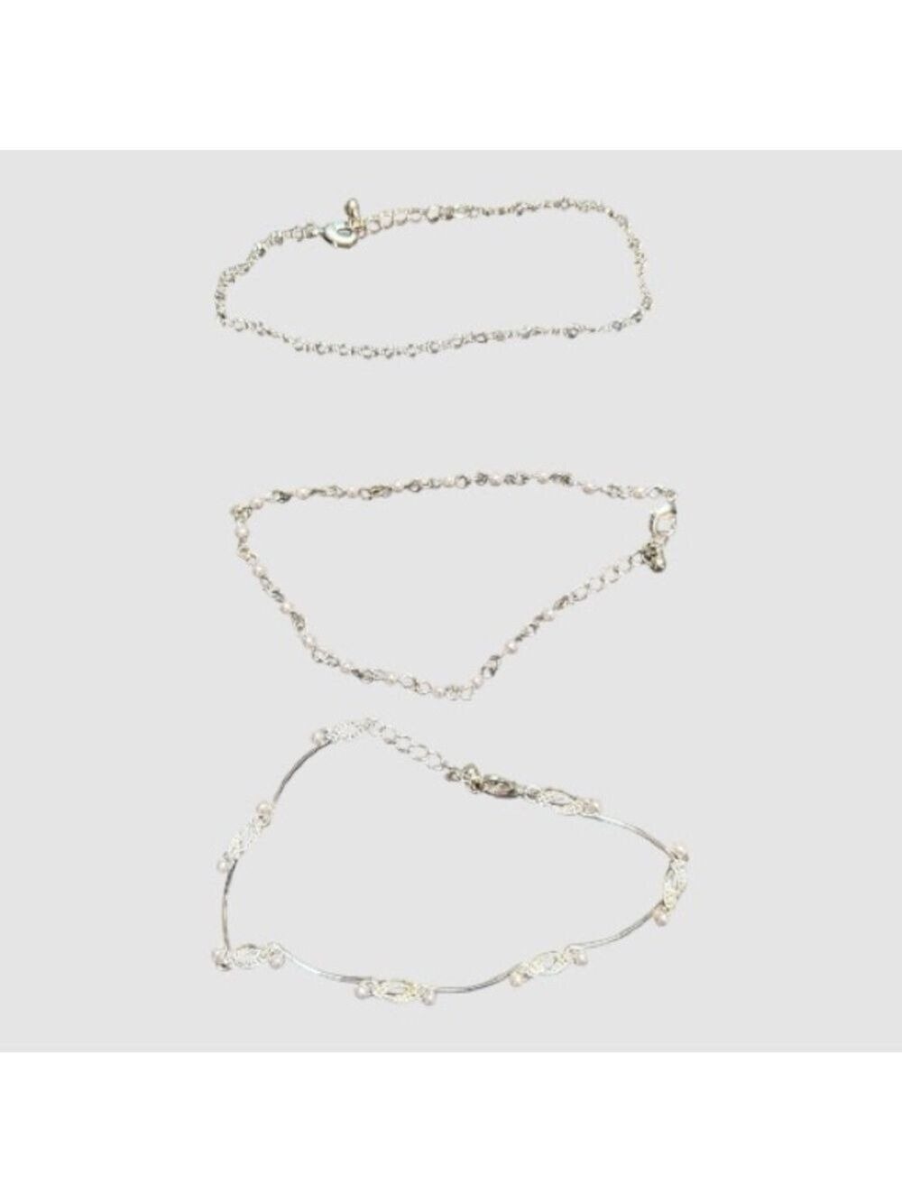 Avon Pretty Faux Pearl Anklet set